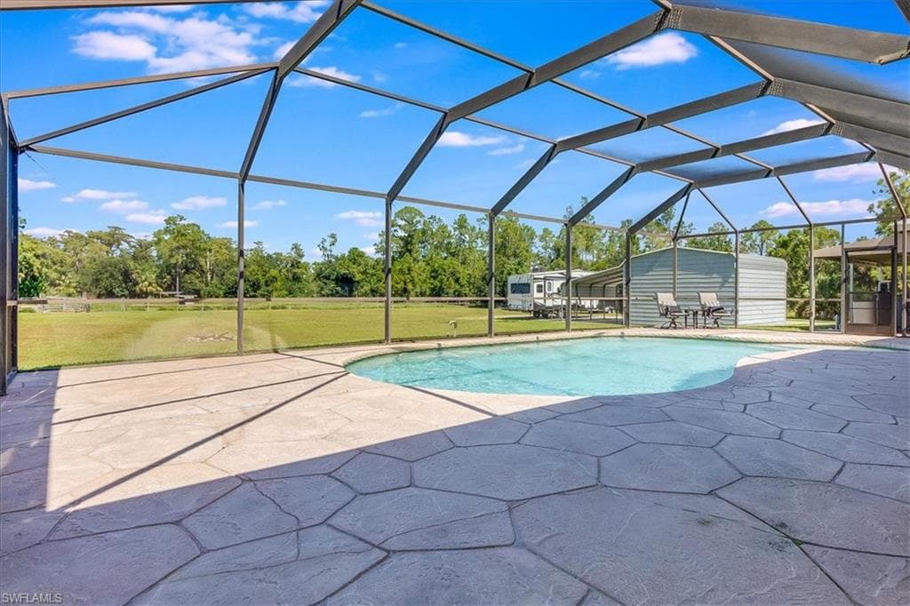 4235 10th St NE, Naples, FL 34120-20