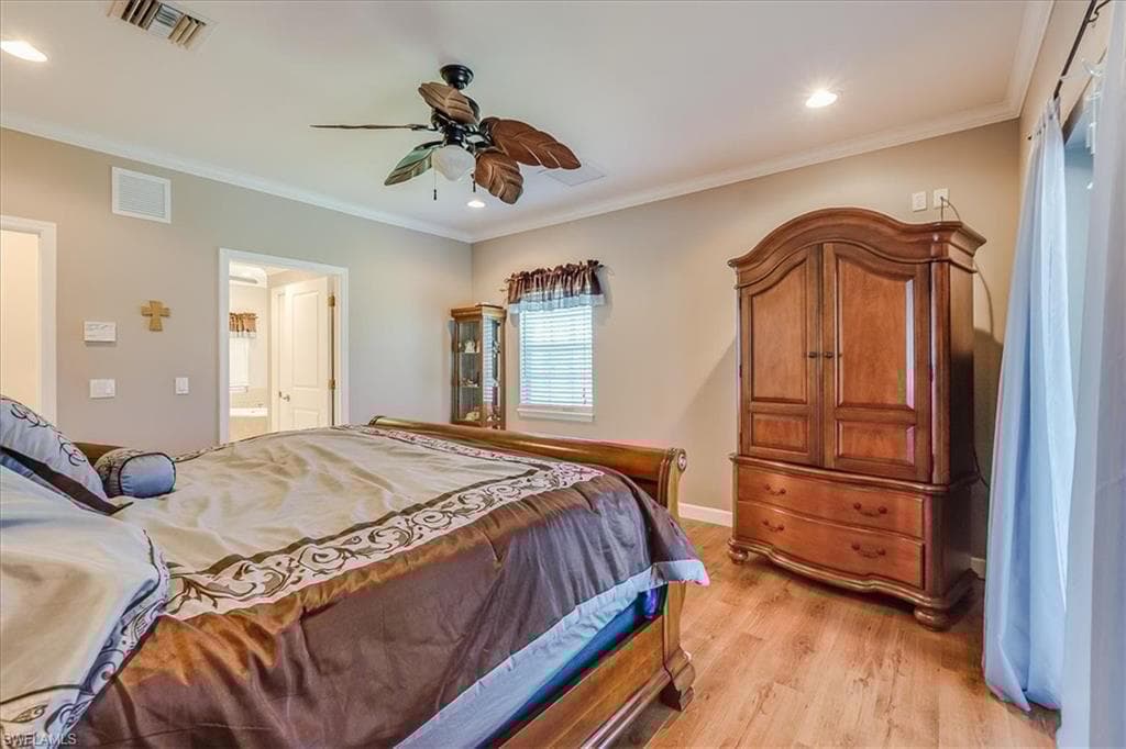 4235 10th St NE, Naples, FL 34120-22