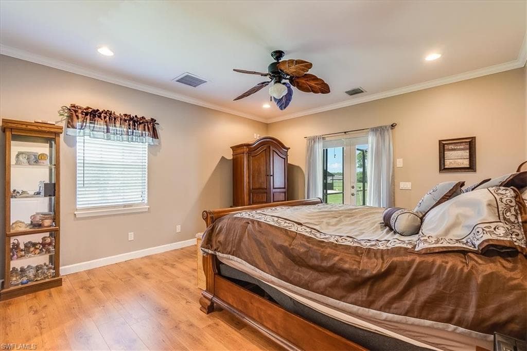 4235 10th St NE, Naples, FL 34120-23