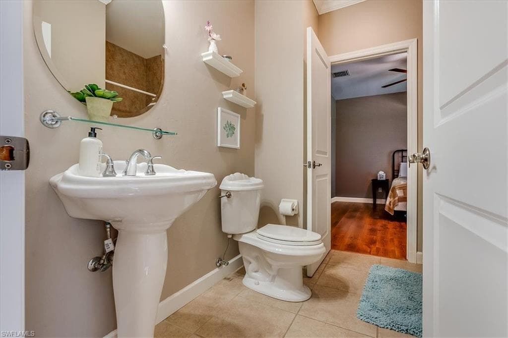 4235 10th St NE, Naples, FL 34120-29