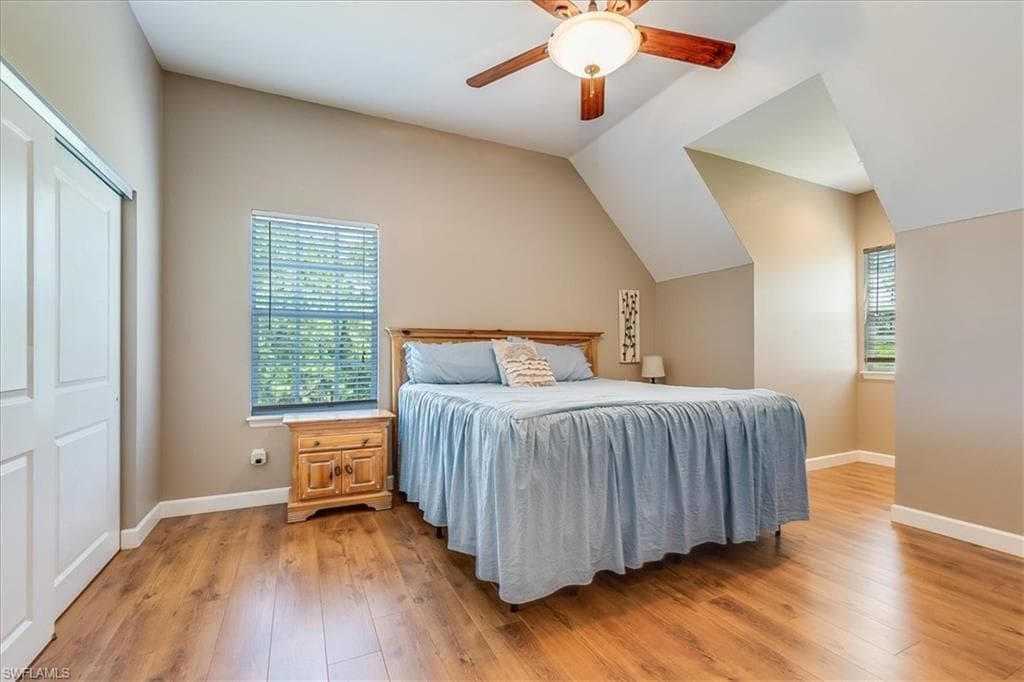 4235 10th St NE, Naples, FL 34120-34