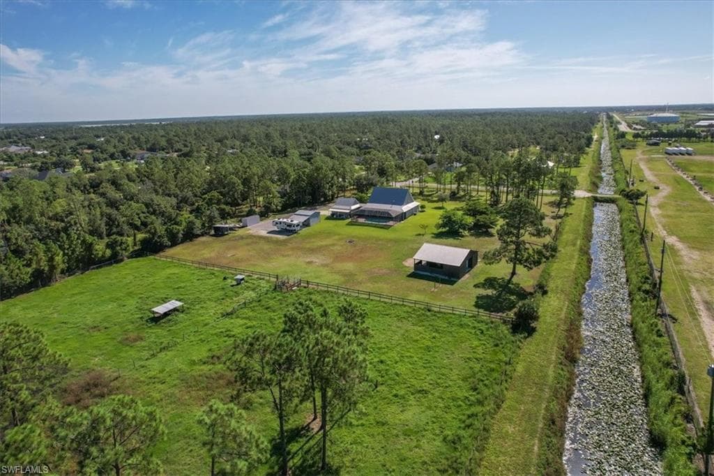 4235 10th St NE, Naples, FL 34120-45