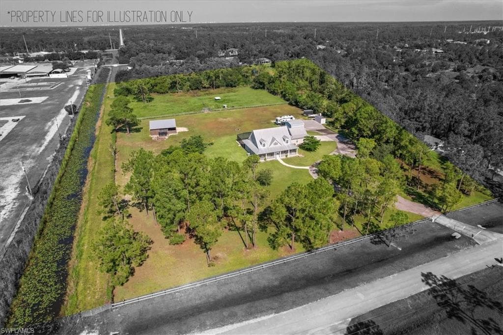 4235 10th St NE, Naples, FL 34120-46
