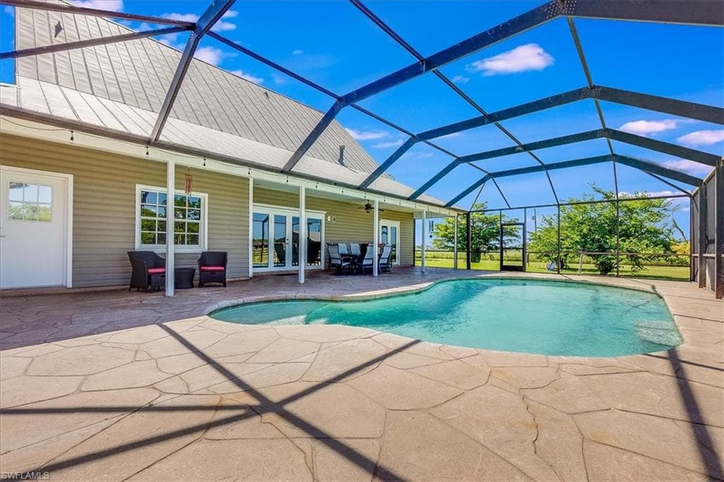 4235 10th St NE, Naples, FL 34120-7