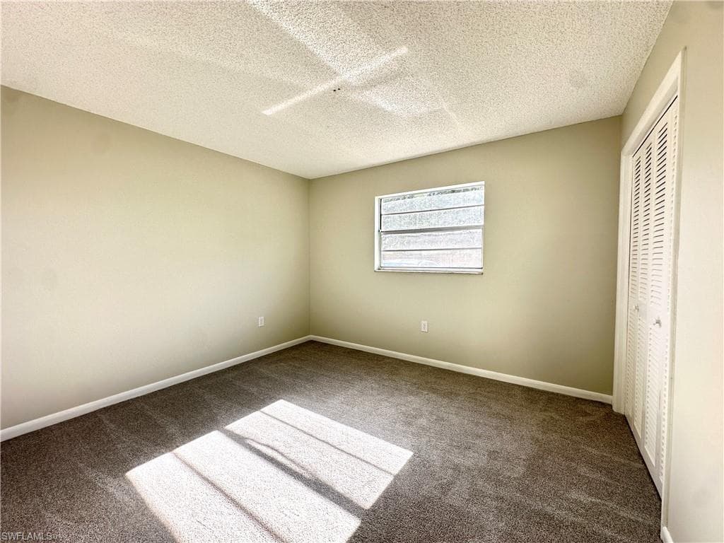 3325 Airport Rd N D3, Naples, FL 34105-4