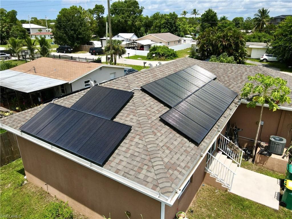 3056 Linwood Ave, Naples, FL 34112-4
