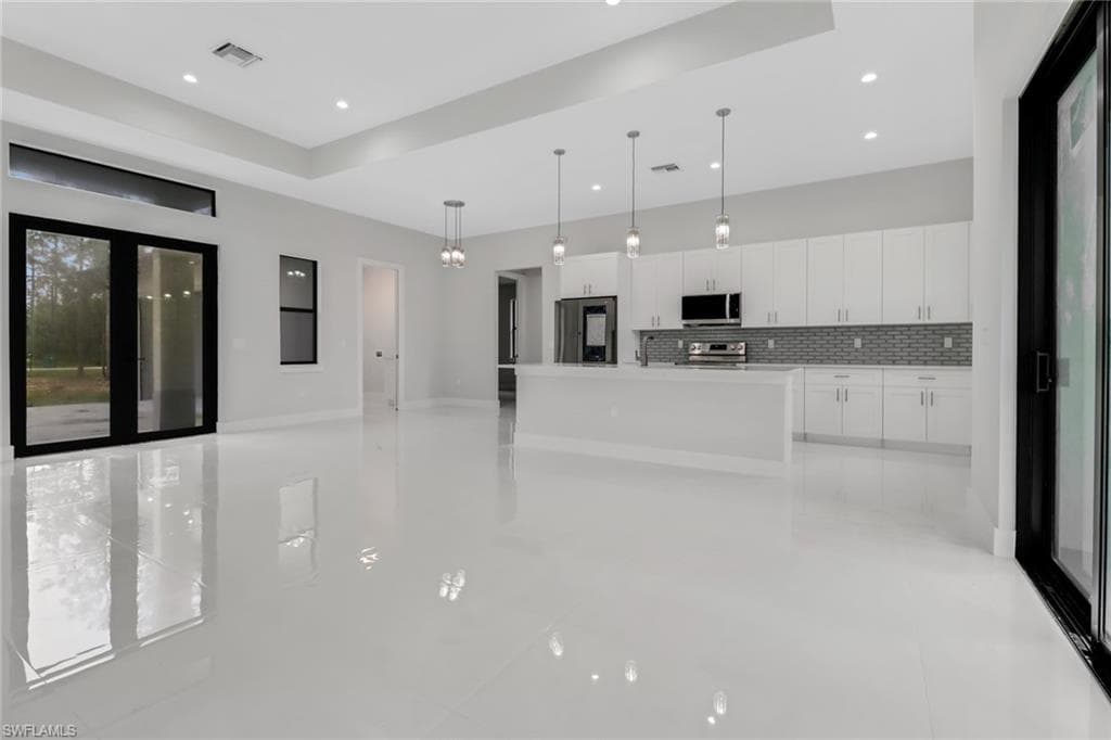 2266 Desoto Blvd S, Naples, FL 34117-10