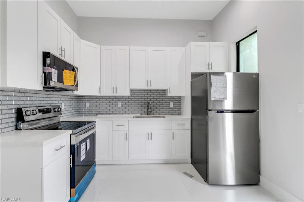 2266 Desoto Blvd S, Naples, FL 34117-23