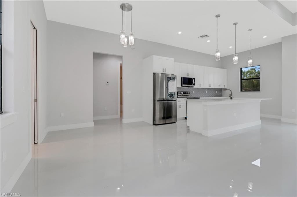 2266 Desoto Blvd S, Naples, FL 34117-4