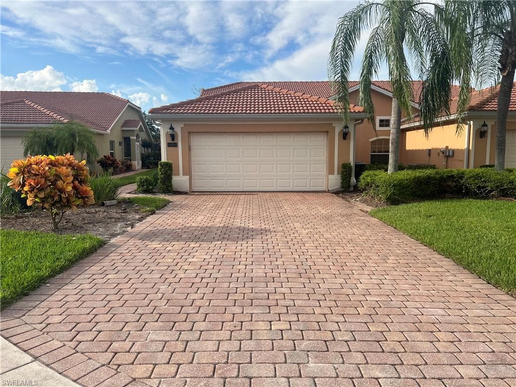 14931 Volterra Ct, Naples, FL 34120-6