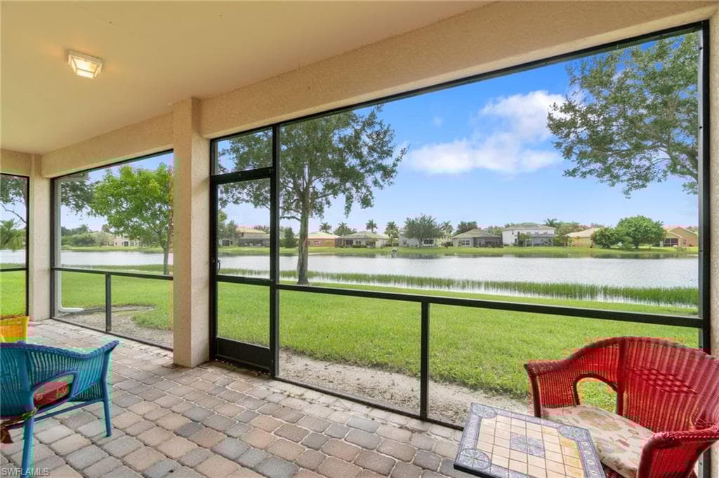 1529 Birdie Dr, Naples, FL 34120-16