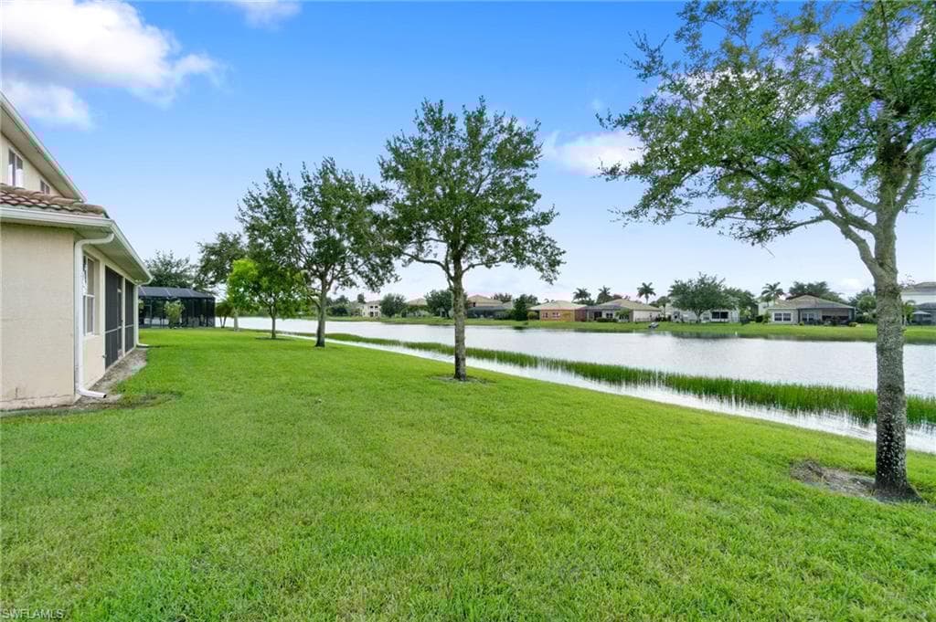 1529 Birdie Dr, Naples, FL 34120-20