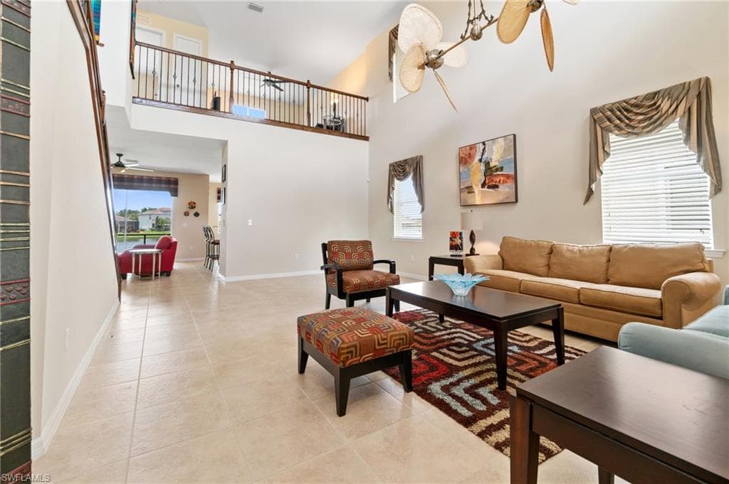 1529 Birdie Dr, Naples, FL 34120-6