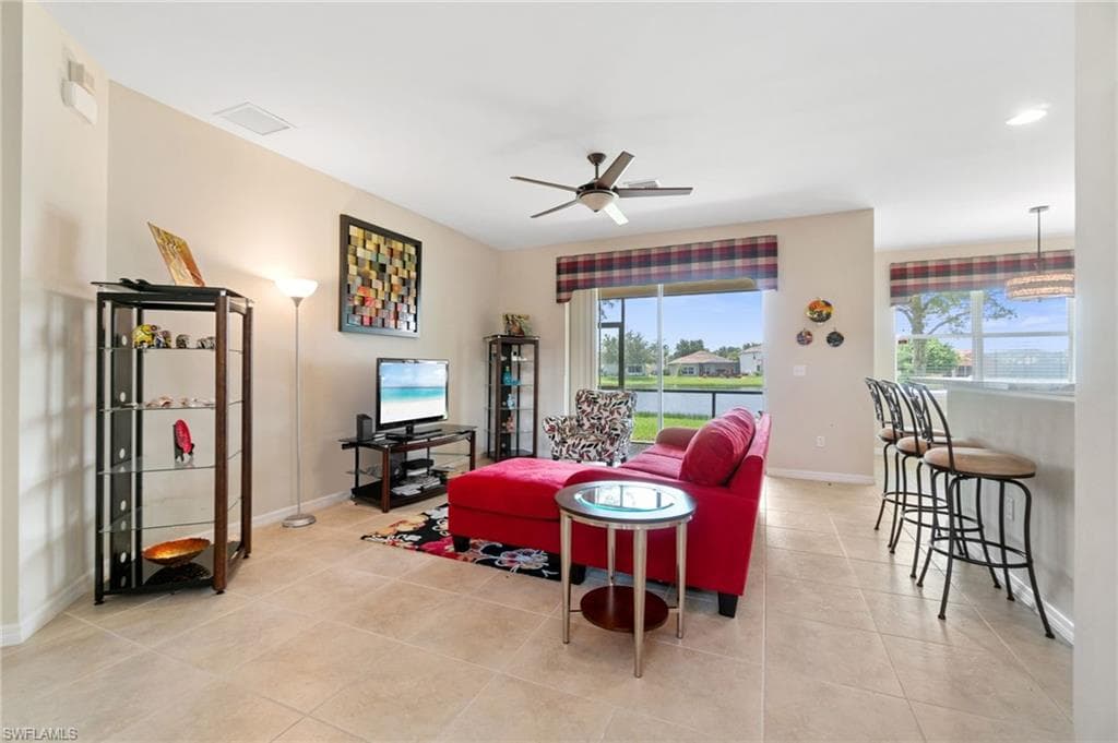 1529 Birdie Dr, Naples, FL 34120-8
