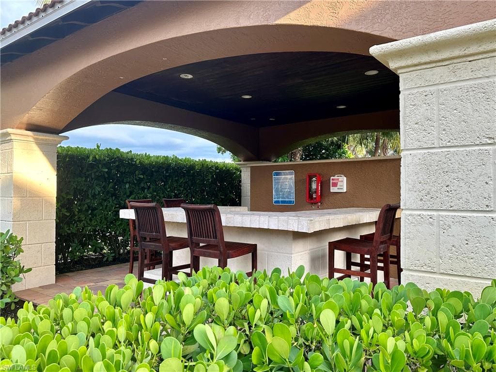 1210 Reserve Way 9-107, Naples, FL 34105-11