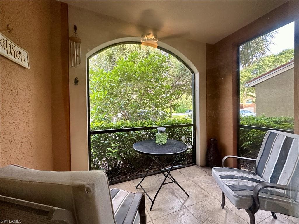 1210 Reserve Way 9-107, Naples, FL 34105-8