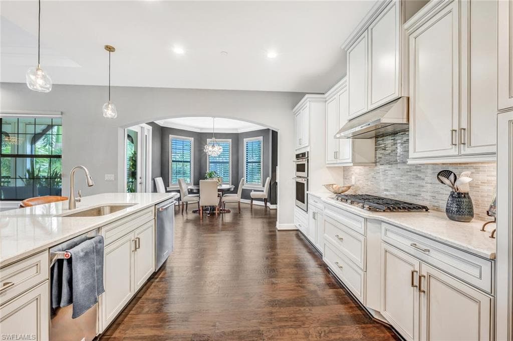 16452 Carrara Way 102, Naples, FL 34110-18