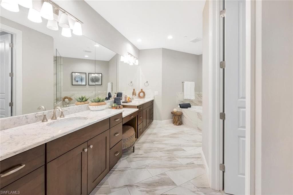 16452 Carrara Way 102, Naples, FL 34110-29