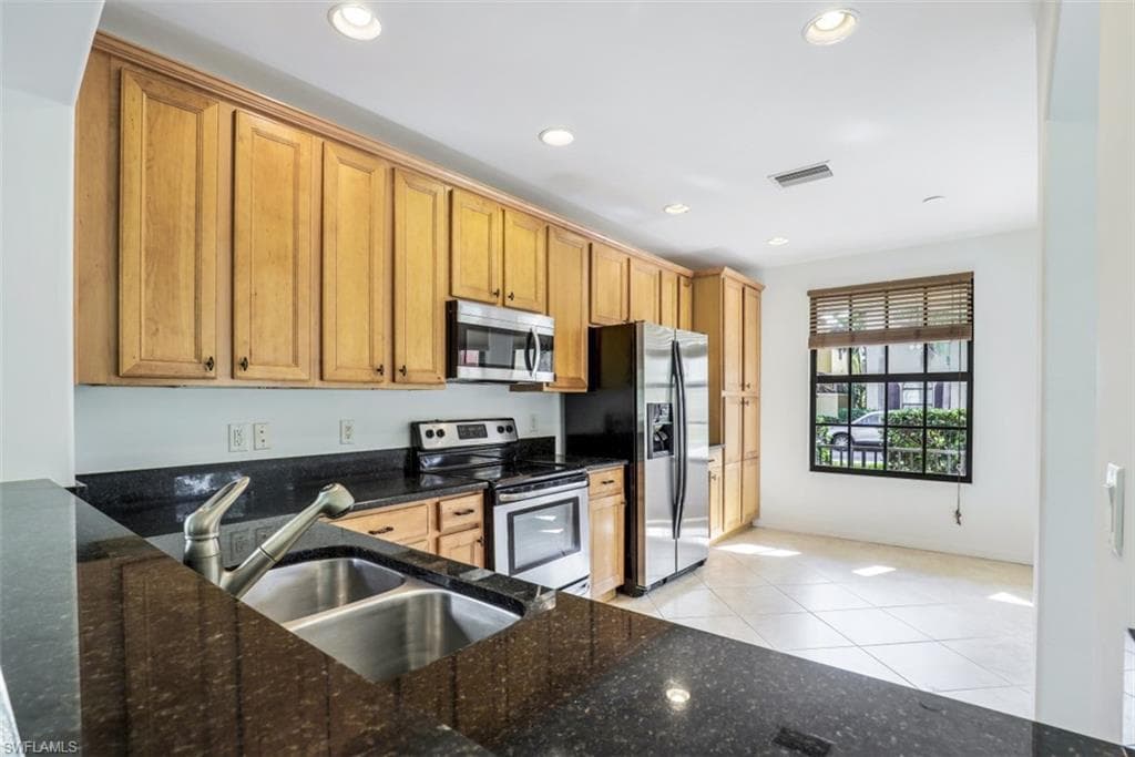 1241 Kendari Ter, Naples, FL 34113-10