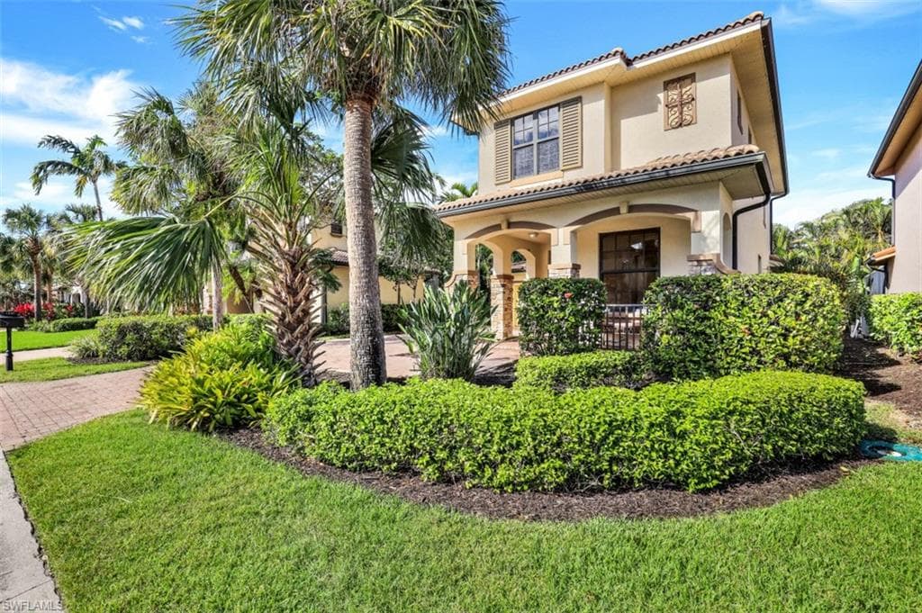 1241 Kendari Ter, Naples, FL 34113-3