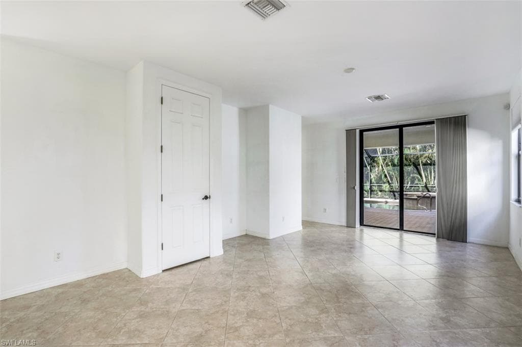 1241 Kendari Ter, Naples, FL 34113-5