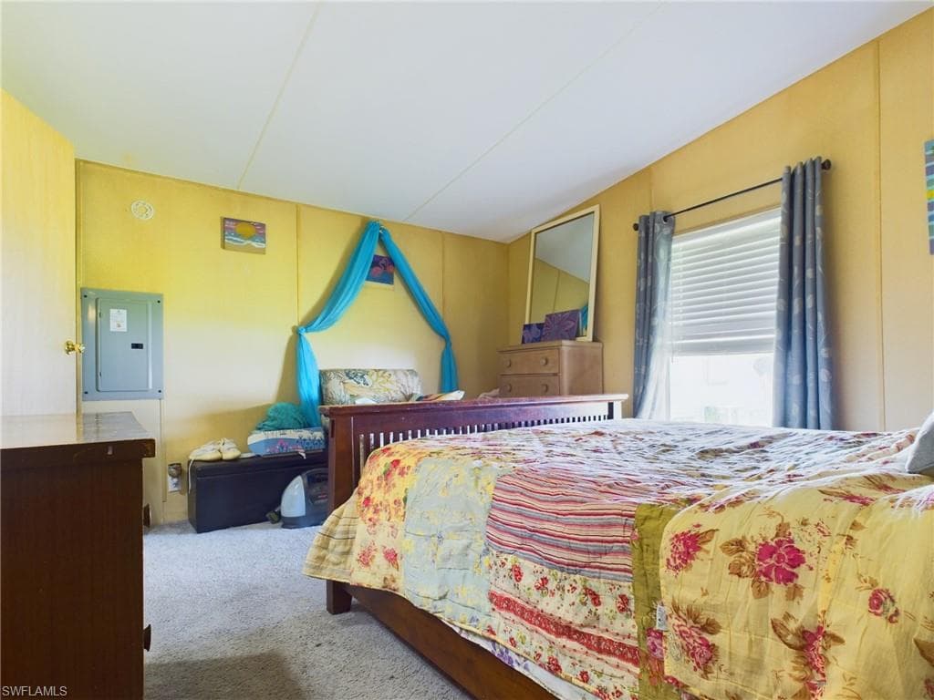 112 Poinsettia Dr, Fort Myers, FL 33905-12