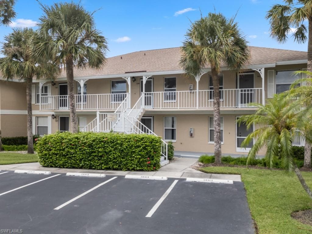 1315 Mainsail Dr N 1114, Naples, FL 34114-11