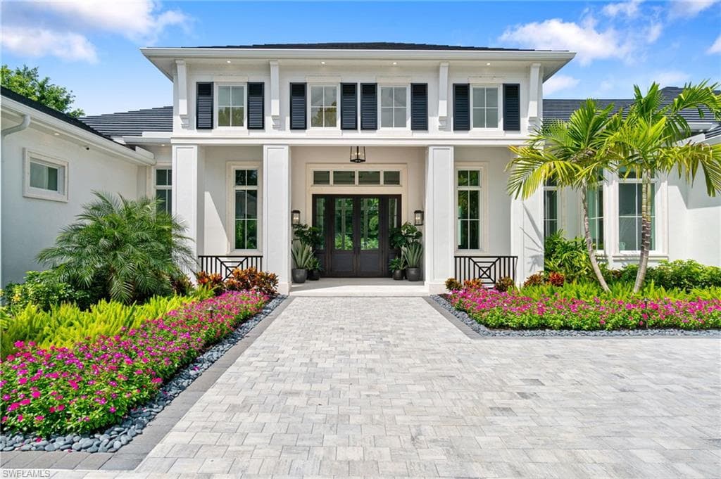 475 Carica Rd, Naples, FL 34108-11