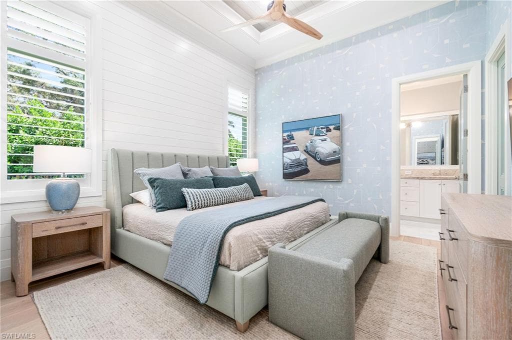 475 Carica Rd, Naples, FL 34108-36