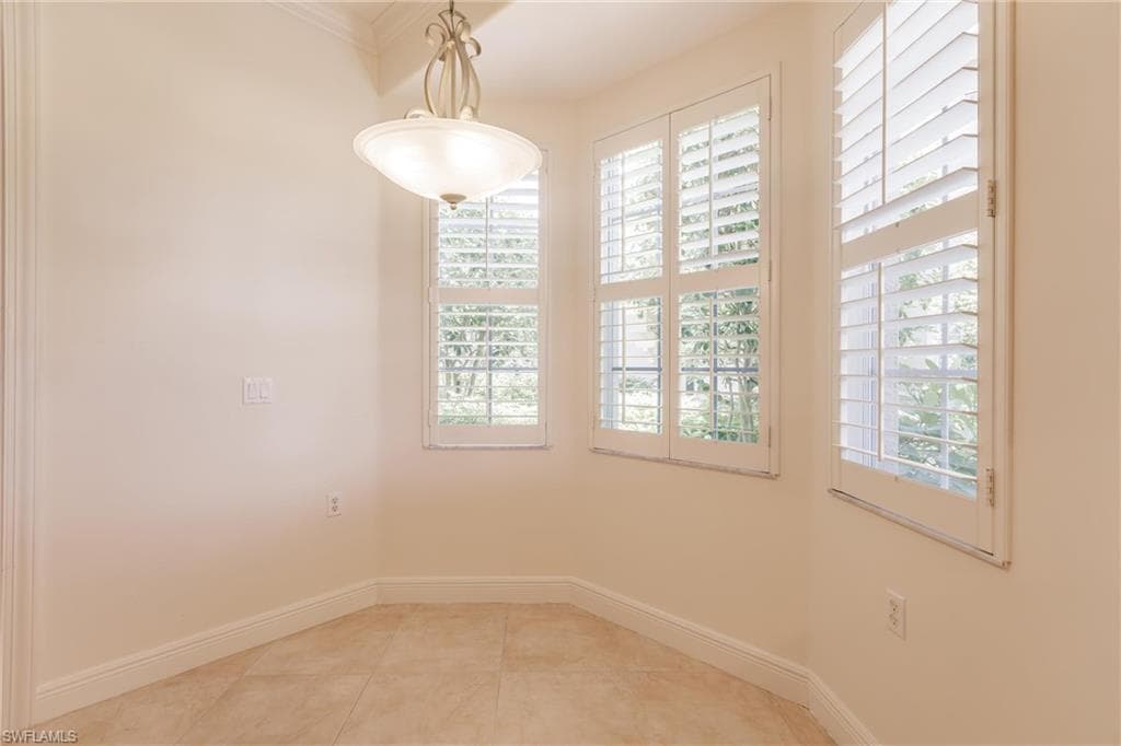 798 Regency Reserve Cir 1101, Naples, FL 34119-13