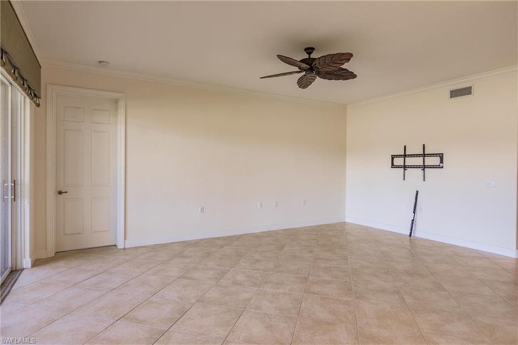 798 Regency Reserve Cir 1101, Naples, FL 34119-19