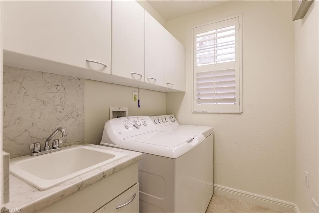 798 Regency Reserve Cir 1101, Naples, FL 34119-34