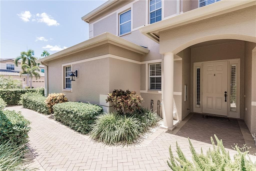 798 Regency Reserve Cir 1101, Naples, FL 34119-35