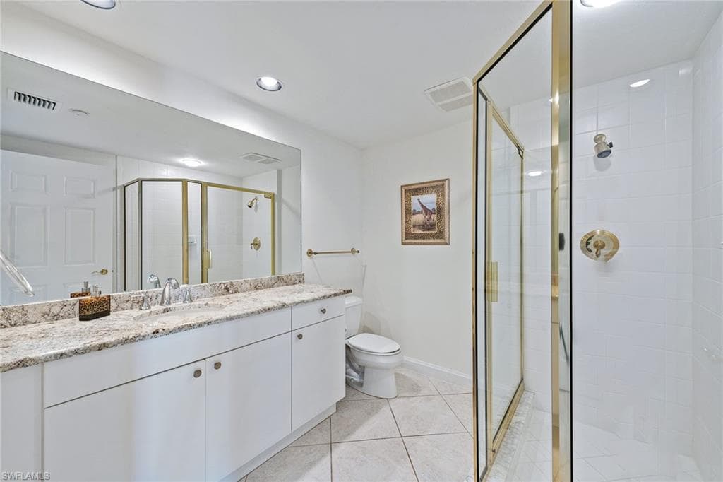 7117 Pelican Bay Blvd 1103, Naples, FL 34108-15