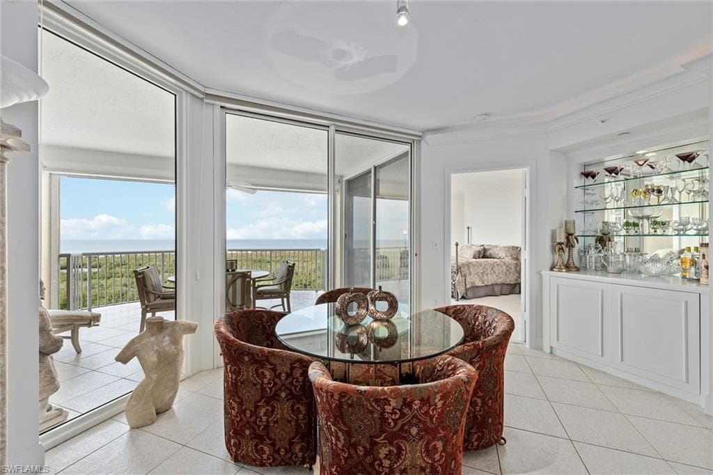 7117 Pelican Bay Blvd 1103, Naples, FL 34108-6