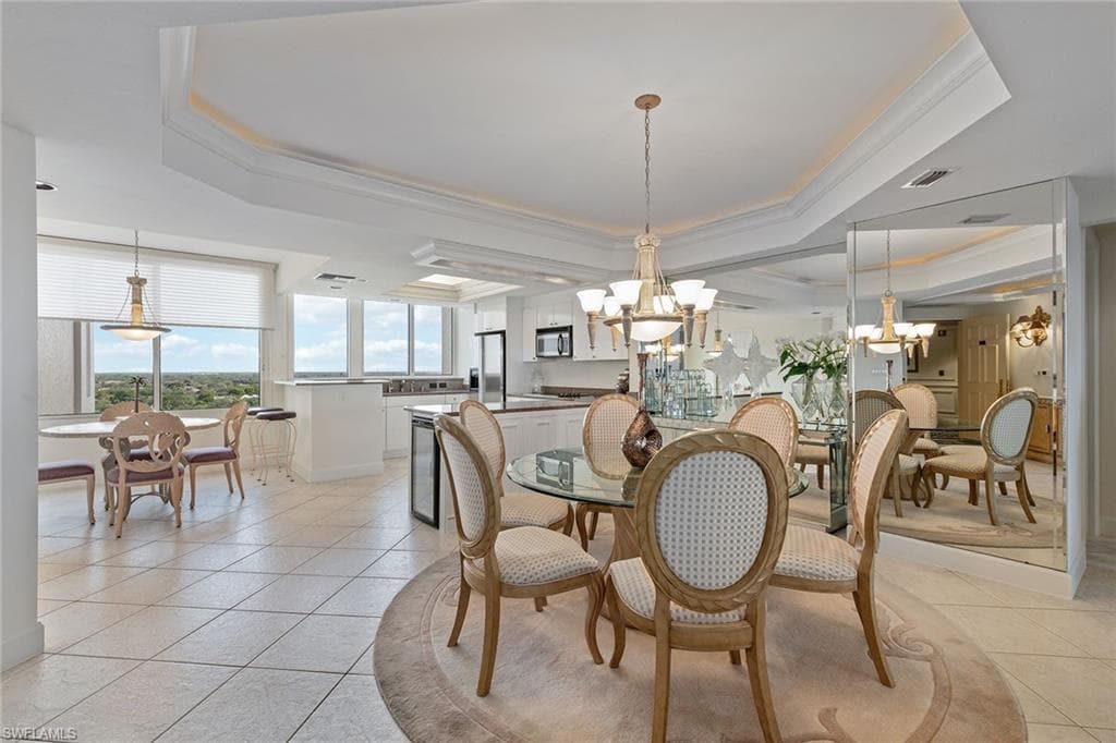 7117 Pelican Bay Blvd 1103, Naples, FL 34108-7