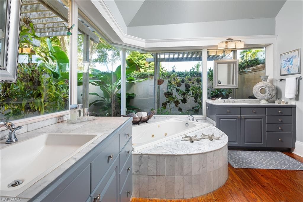 8006 Vera Cruz Way, Naples, FL 34109-21