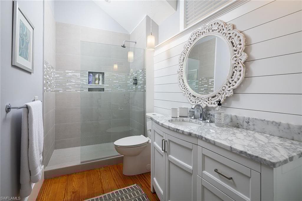 8006 Vera Cruz Way, Naples, FL 34109-24