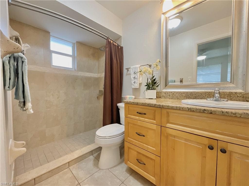 755 106th Ave N, Naples, FL 34108-13