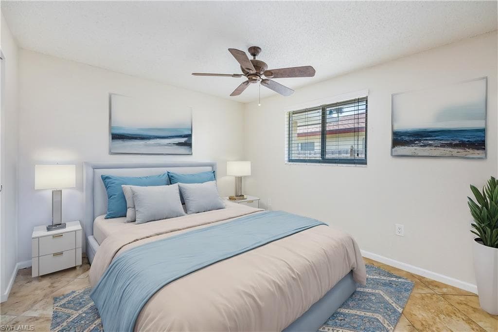 755 106th Ave N, Naples, FL 34108-16