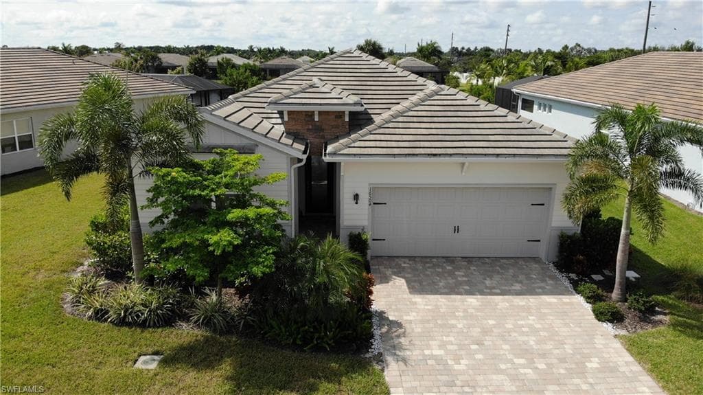 16504 Crescent Beach Way, Bonita Springs, FL 34135-2