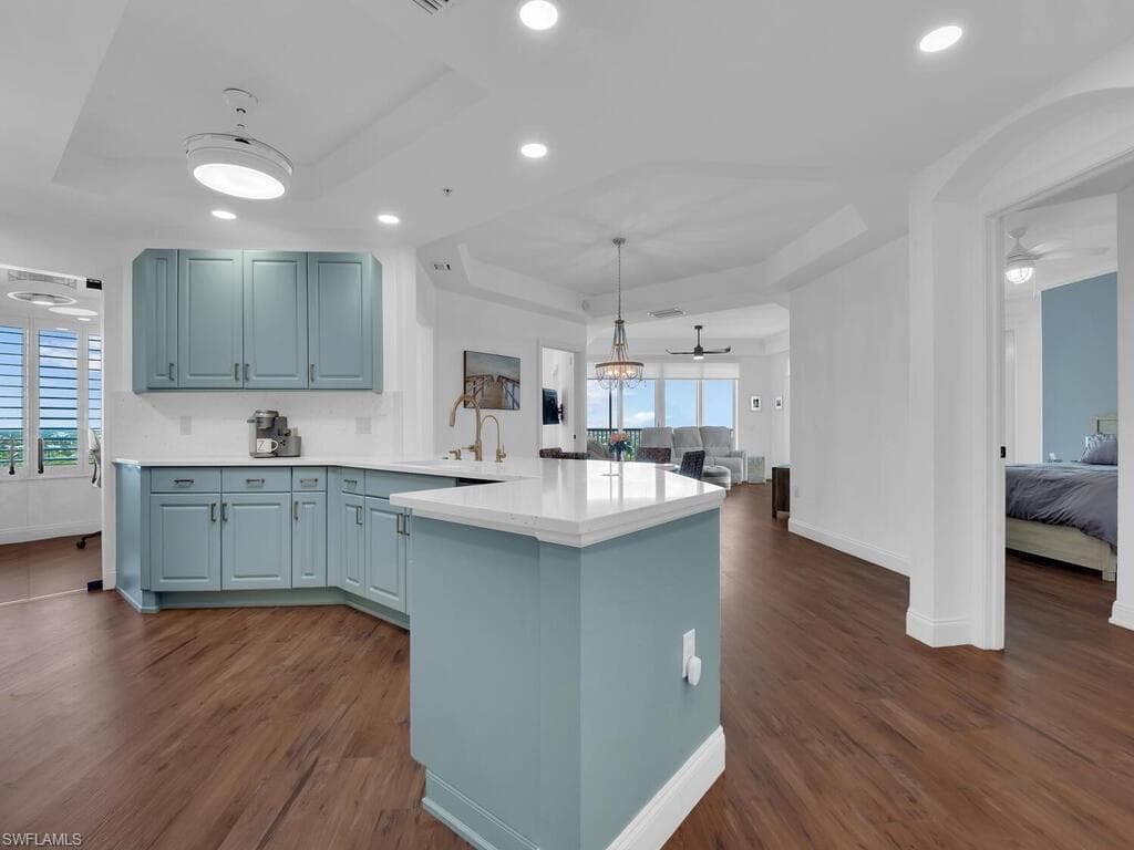 2745 1st St 1805, Fort Myers, FL 33916-10