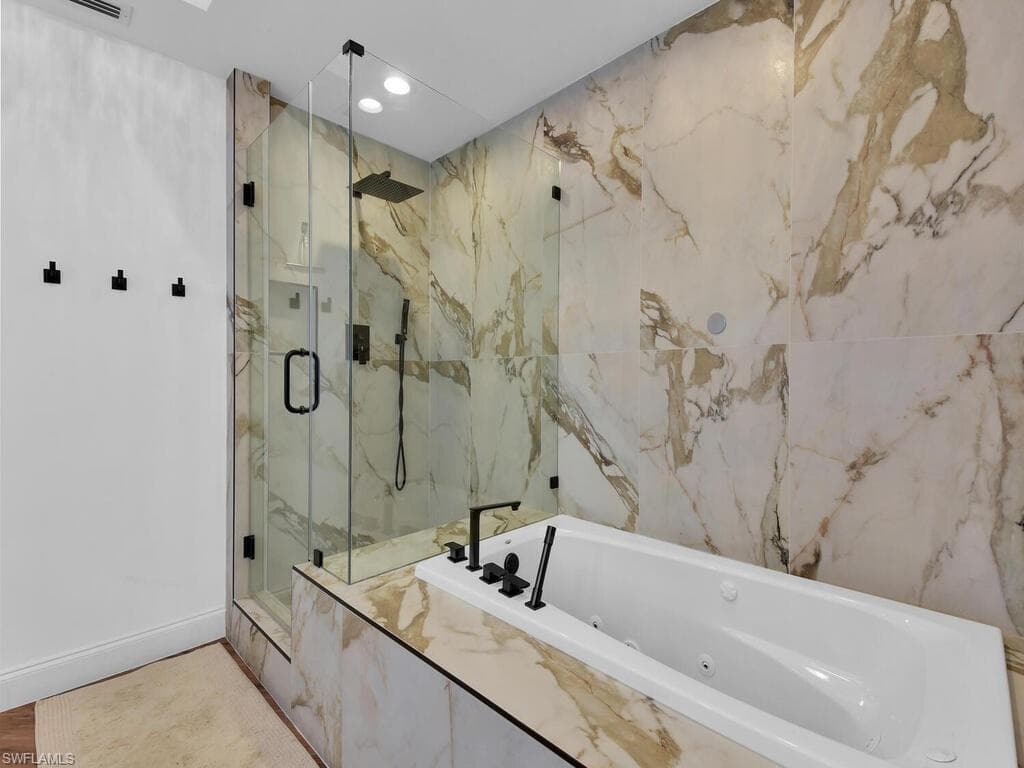 2745 1st St 1805, Fort Myers, FL 33916-19
