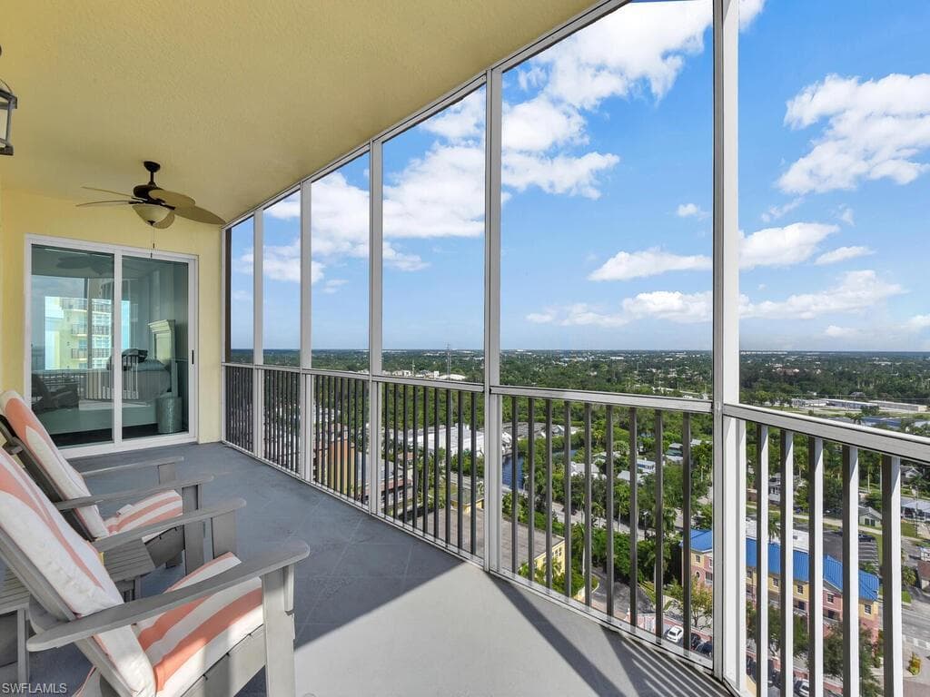 2745 1st St 1805, Fort Myers, FL 33916-28