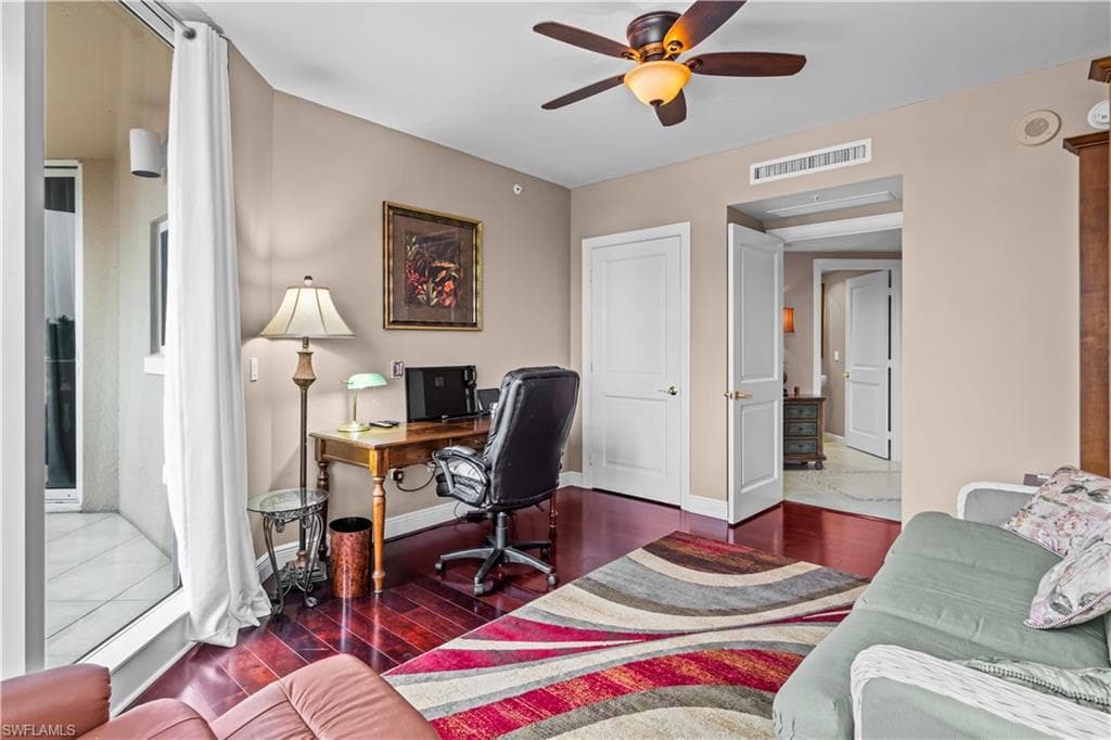 1060 Borghese Ln 204, Naples, FL 34114-17