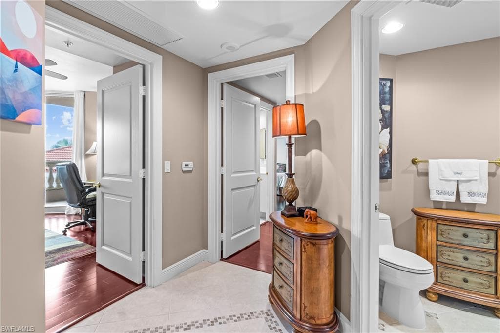 1060 Borghese Ln 204, Naples, FL 34114-23