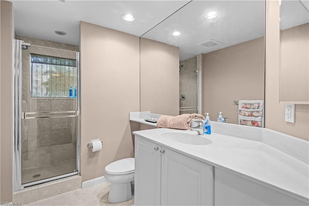 1060 Borghese Ln 204, Naples, FL 34114-25