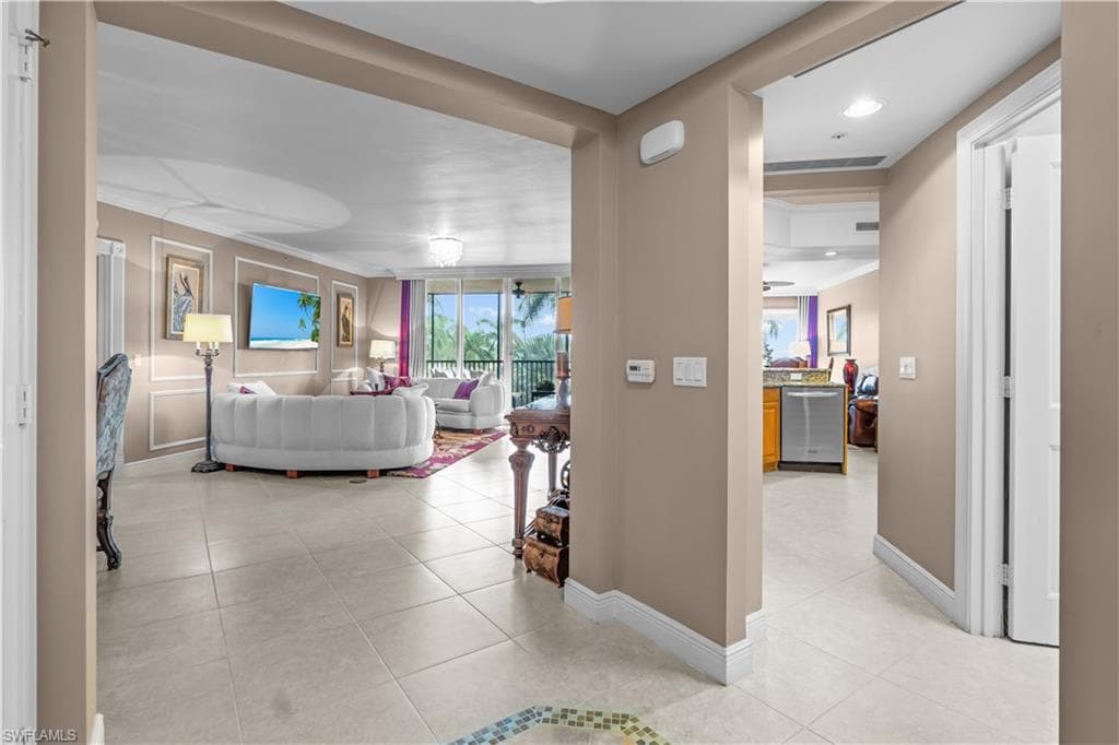 1060 Borghese Ln 204, Naples, FL 34114-28