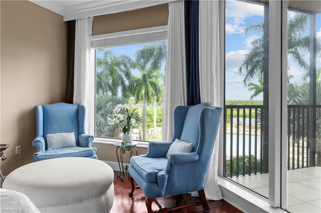 1060 Borghese Ln 204, Naples, FL 34114-36