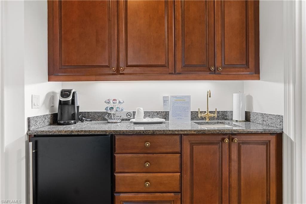 1060 Borghese Ln 204, Naples, FL 34114-45